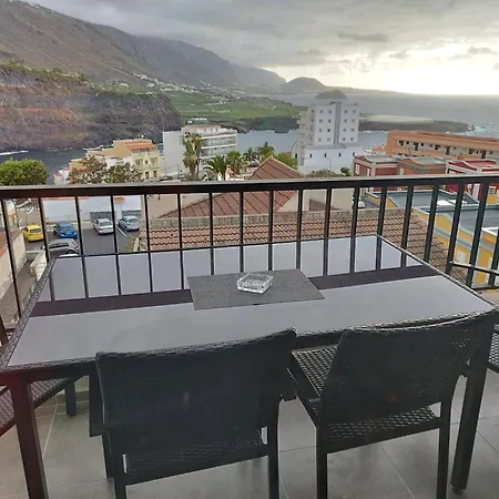 Mit Schoener Aussicht Und Balkon Apartment *