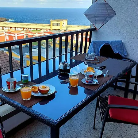 Apartment Mit Schoener Aussicht Und Balkon *